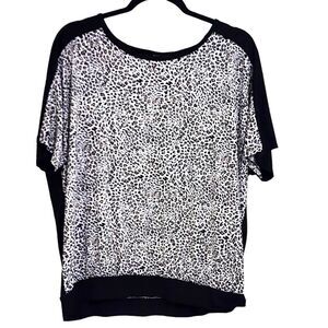 Chico's black & white Cheetah print short sleeve top Sz 16